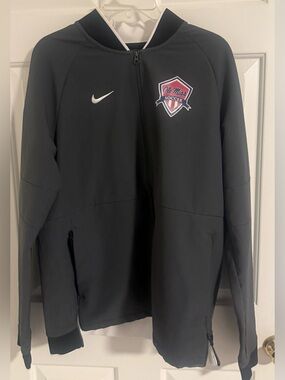 Ole Miss Soccer Nike Zip Up crew neck size Medium